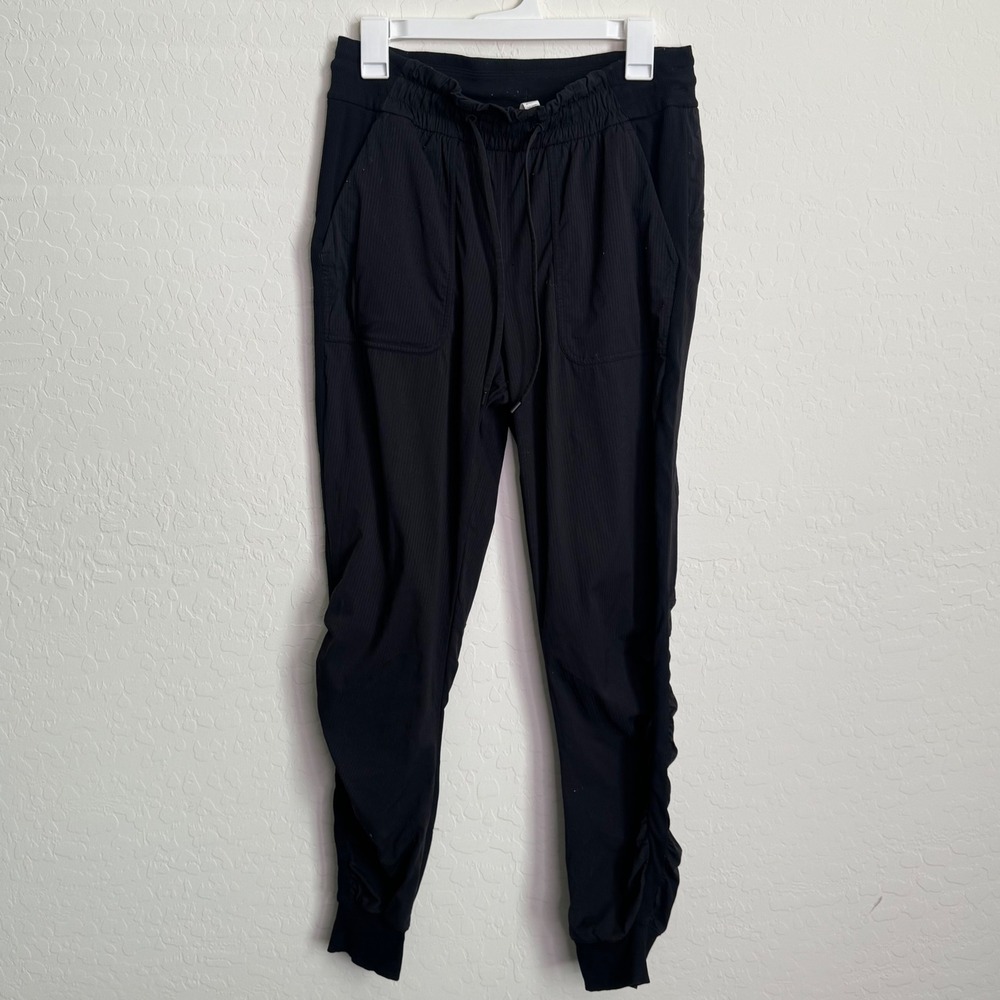 Lululemon Womens Nylon Joggers 8 Black Ruched Beyond the Studio Workout Gym